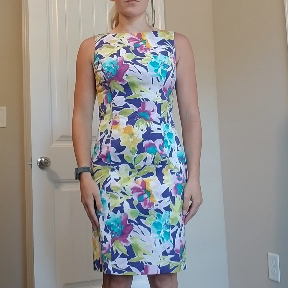 Chaps fitted floral dress